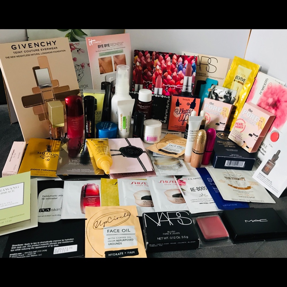 Huge Cosmetic Mixed Sample Lot